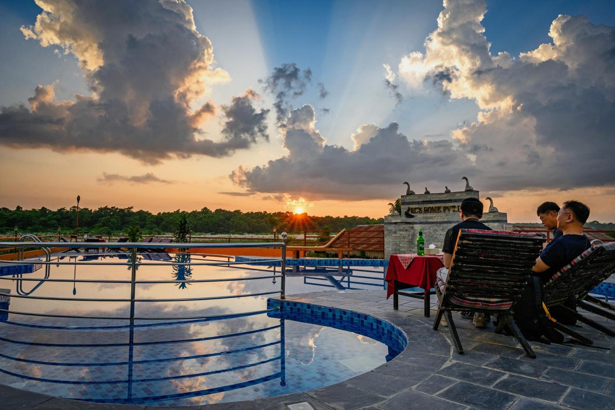 Kc'S Home Sauraha Exteriér fotografie